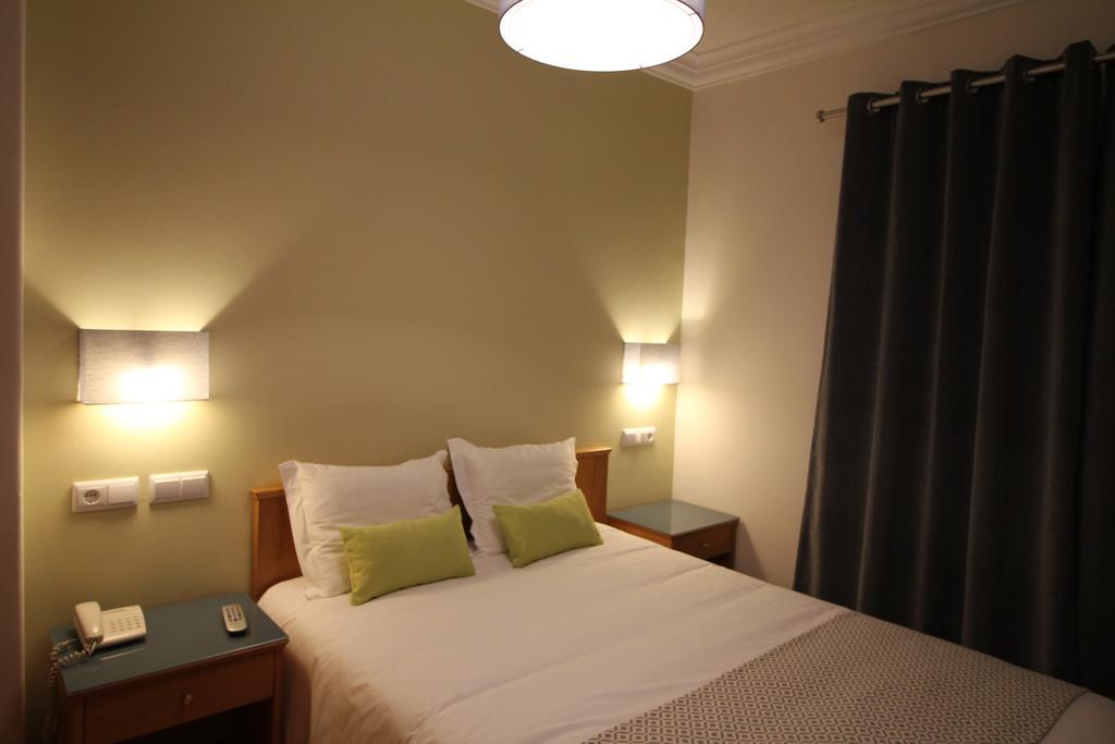 Imperador Hotel Lisbon Bagian luar foto