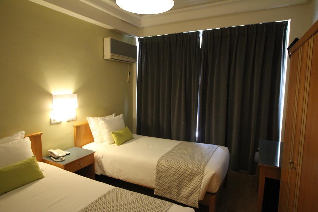 Imperador Hotel Lisbon Bagian luar foto